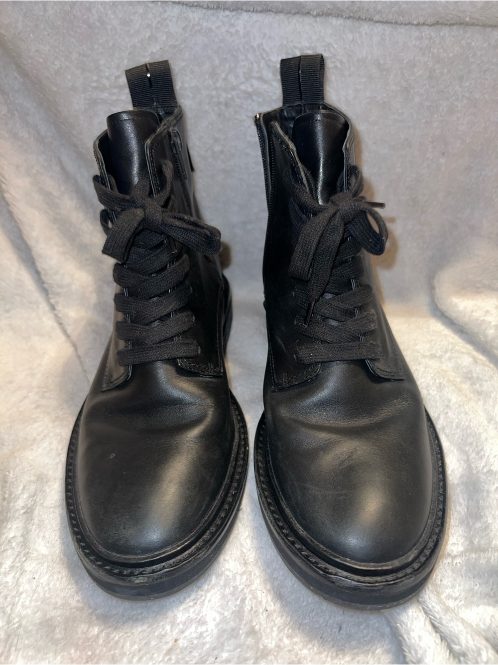 Via spiga kinley boots black leather combat with side zipper Size 7.5